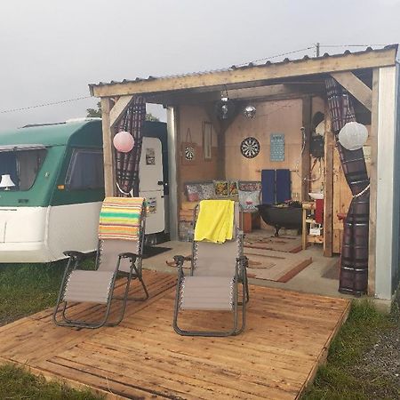 Drumaville Father Ted Retro Caravan! מראה חיצוני תמונה